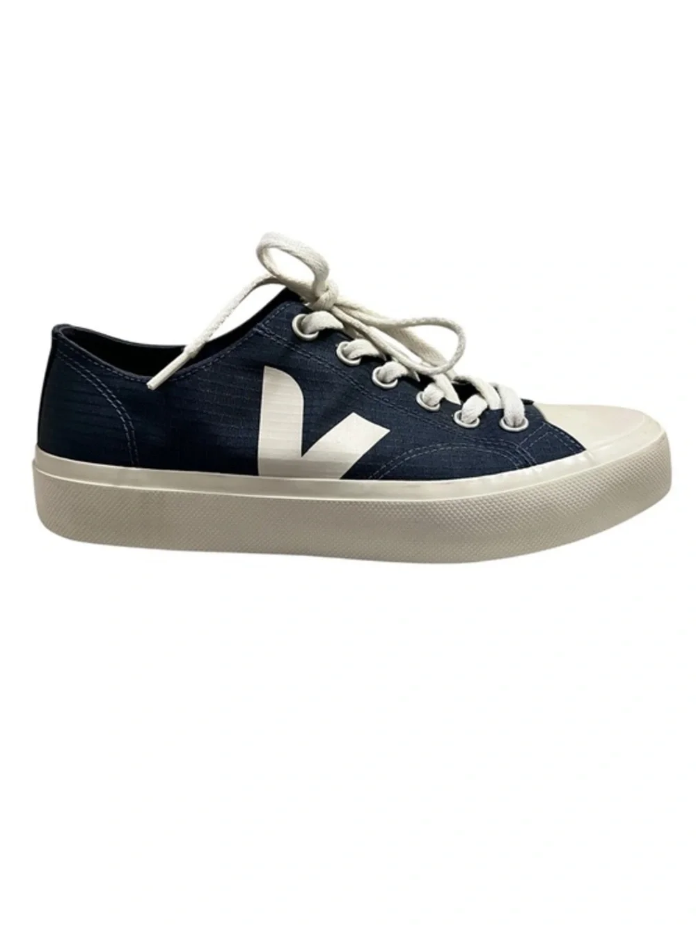 VEJA Wata II Low Ripstop Sneaker - Picture 1 of 10